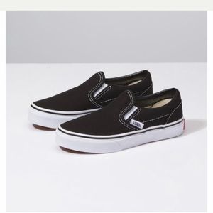 NEW black & white Vans